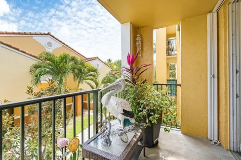117 Yacht Club Way Hypoluxo FL 33462