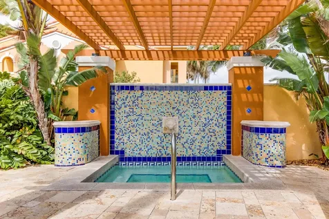 117 Yacht Club Way Hypoluxo FL 33462