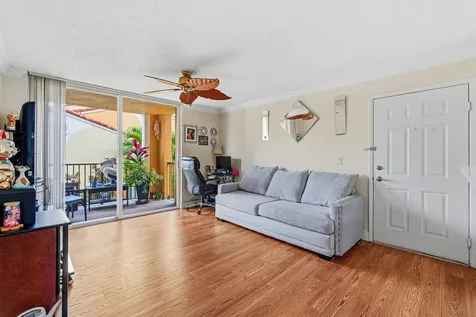 117 Yacht Club Way Hypoluxo FL 33462
