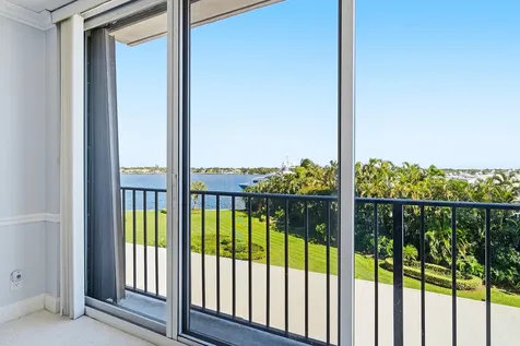 122 Lakeshore Drive North Palm Beach FL 33408