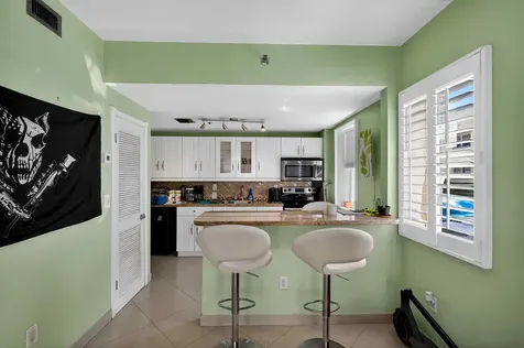 802 Euclid Avenue Miami Beach FL 33139