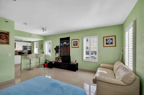802 Euclid Avenue Miami Beach FL 33139