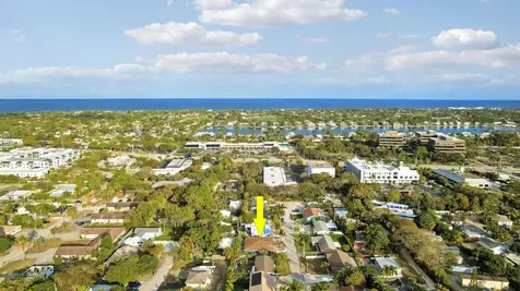 1827 Len Drive North Palm Beach FL 33408
