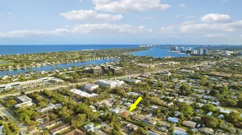 1827 Len Drive North Palm Beach FL 33408