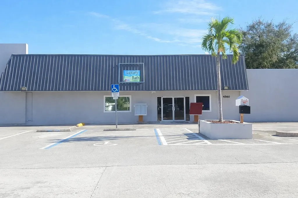 4560 Us Highway 1 Vero Beach FL 32967
