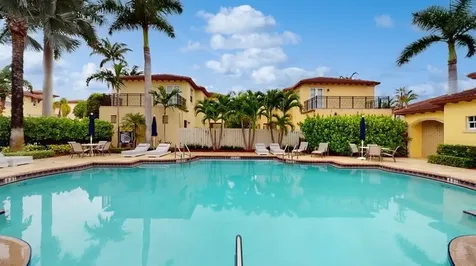 20 Via Floresta Drive Boca Raton FL 33487