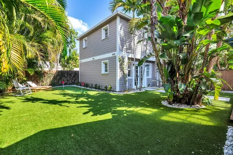 859 Sunset Road West Palm Beach FL 33401