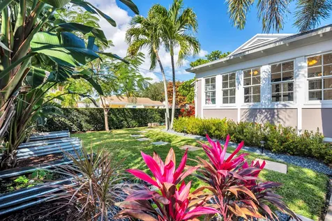 859 Sunset Road West Palm Beach FL 33401