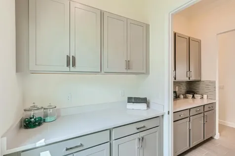 470 Se Fascino Circle Port Saint Lucie FL 34984