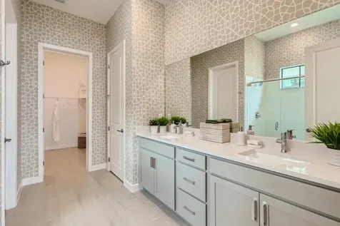 470 Se Fascino Circle Port Saint Lucie FL 34984