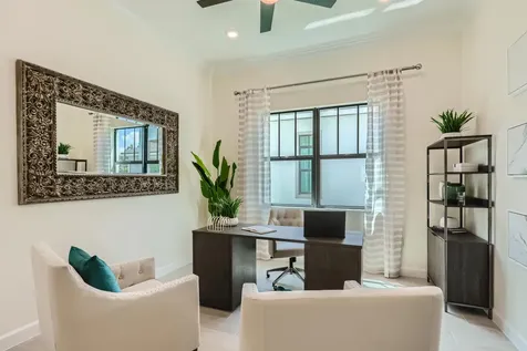 470 Se Fascino Circle Port Saint Lucie FL 34984