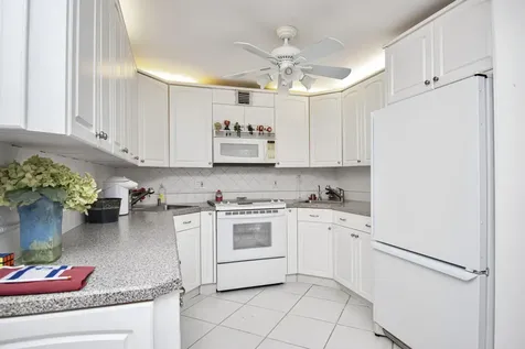 220 Richmond C Deerfield Beach FL 33442