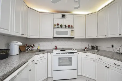 220 Richmond C Deerfield Beach FL 33442