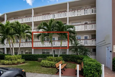 220 Richmond C Deerfield Beach FL 33442