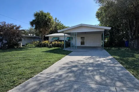 1016 Colonial Road Fort Pierce FL 34950