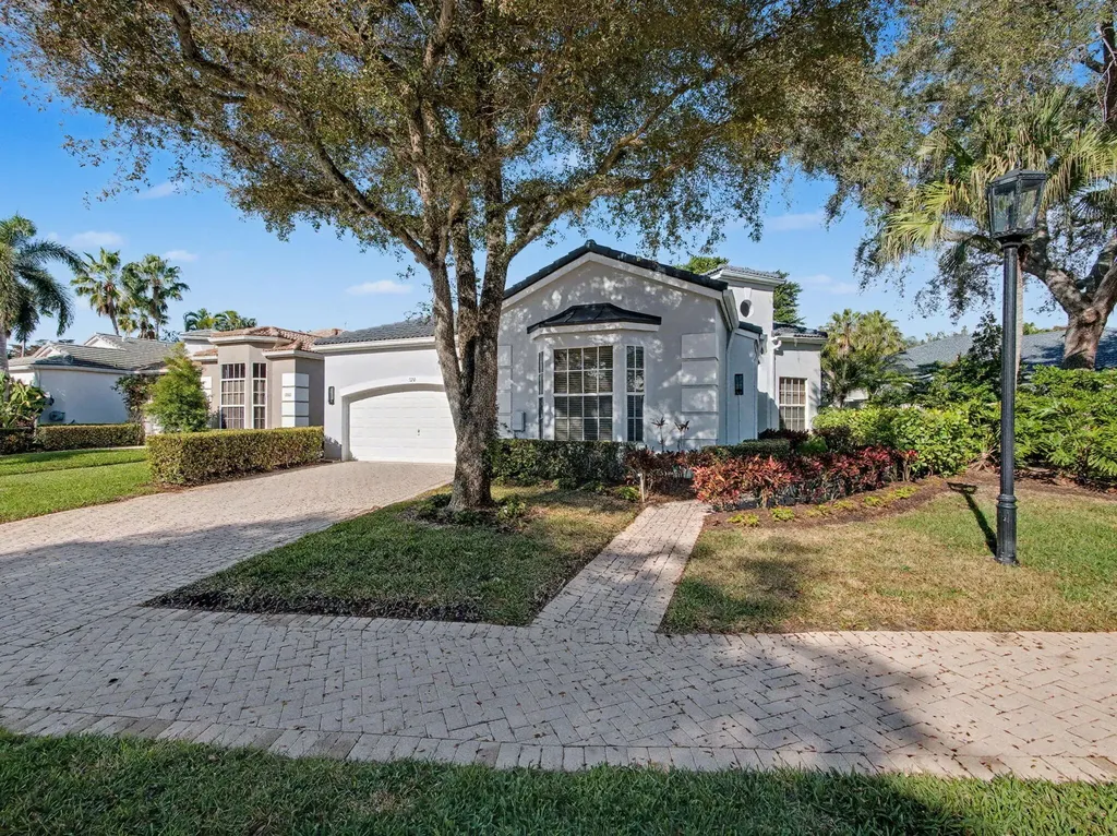320 Sunset Bay Lane Palm Beach Gardens FL 33418
