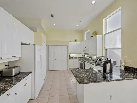 320 Sunset Bay Lane Palm Beach Gardens FL 33418