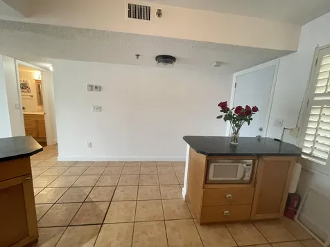 896 N Federal Highway Lantana FL 33462