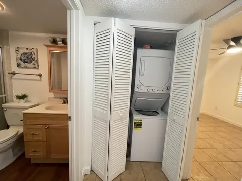 896 N Federal Highway Lantana FL 33462