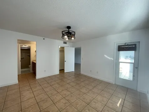 896 N Federal Highway Lantana FL 33462