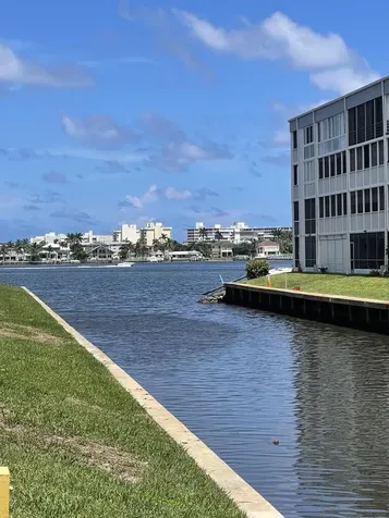 896 N Federal Highway Lantana FL 33462