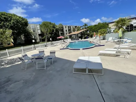 896 N Federal Highway Lantana FL 33462
