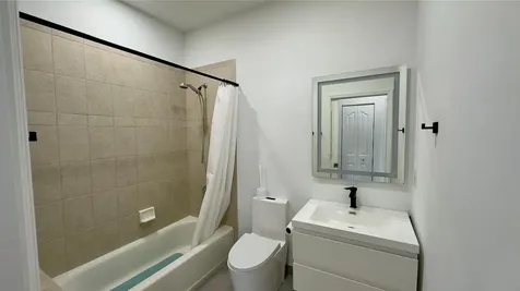 5175 Nw 50th Terrace Coconut Creek FL 33073
