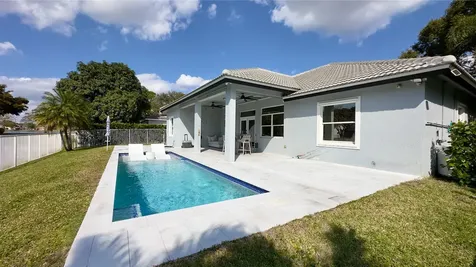 5175 Nw 50th Terrace Coconut Creek FL 33073