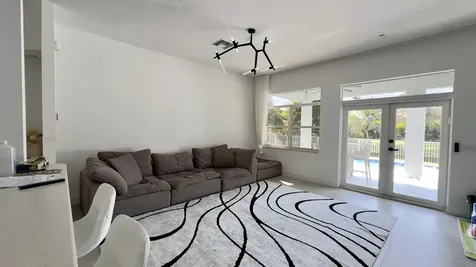 5175 Nw 50th Terrace Coconut Creek FL 33073
