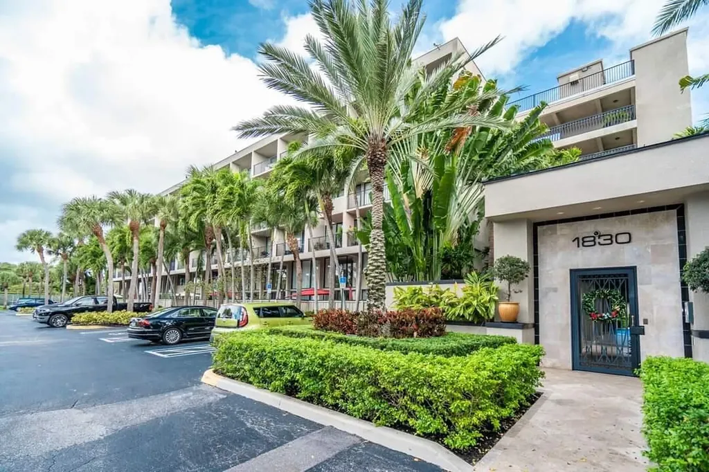 1830 Embassy Drive West Palm Beach FL 33401