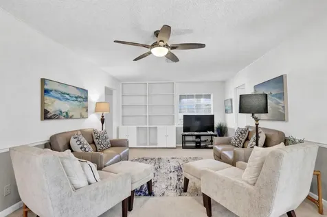 36 Se Saddleback Road Jupiter FL 33469