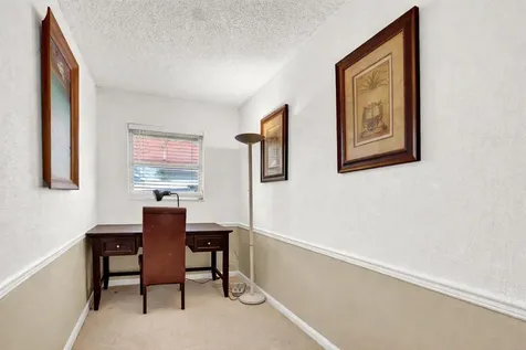 36 Se Saddleback Road Jupiter FL 33469
