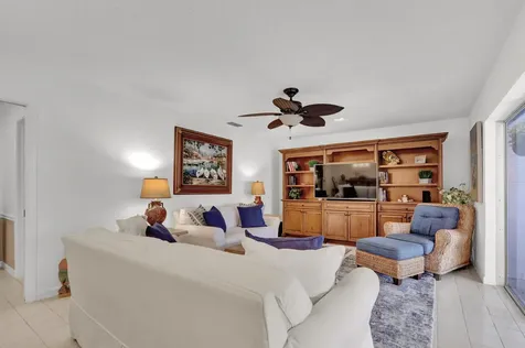 36 Se Saddleback Road Jupiter FL 33469