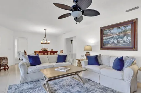 36 Se Saddleback Road Jupiter FL 33469