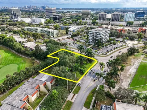 1617 Embassy Drive West Palm Beach FL 33401