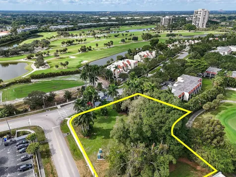 1617 Embassy Drive West Palm Beach FL 33401