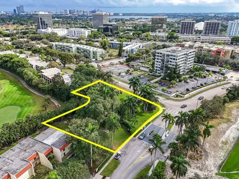 1617 Embassy Drive West Palm Beach FL 33401