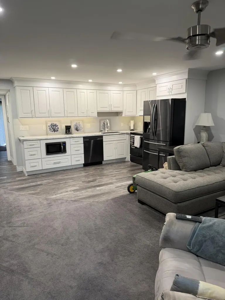 387 Mansfield J Boca Raton FL 33434