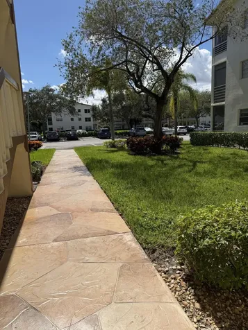 387 Mansfield J Boca Raton FL 33434