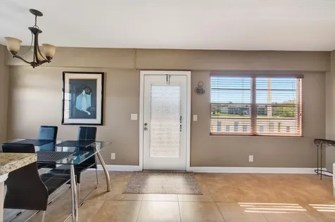 33 Fanshaw A Boca Raton FL 33434