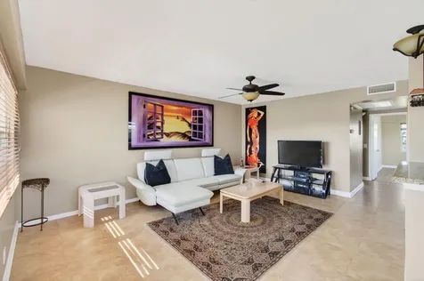 33 Fanshaw A Boca Raton FL 33434