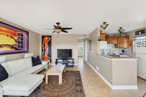 33 Fanshaw A Boca Raton FL 33434