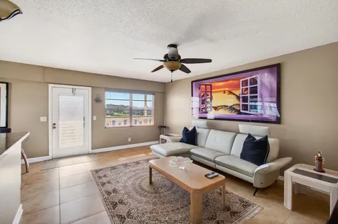 33 Fanshaw A Boca Raton FL 33434