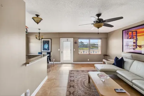 33 Fanshaw A Boca Raton FL 33434