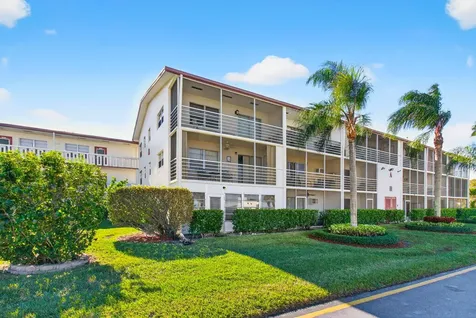 33 Fanshaw A Boca Raton FL 33434