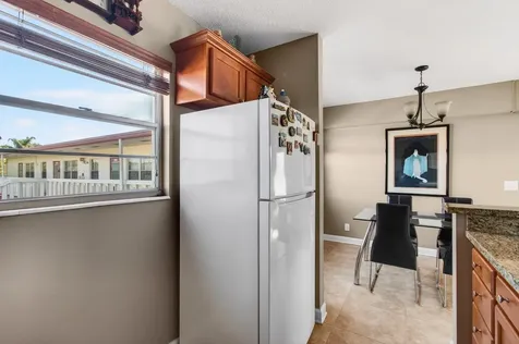 33 Fanshaw A Boca Raton FL 33434