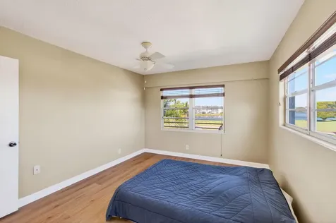 33 Fanshaw A Boca Raton FL 33434