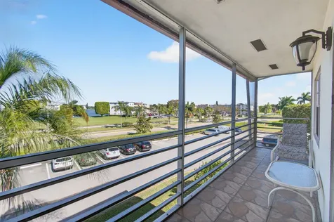 33 Fanshaw A Boca Raton FL 33434