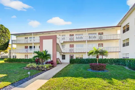 33 Fanshaw A Boca Raton FL 33434