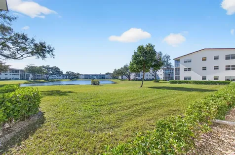 33 Fanshaw A Boca Raton FL 33434